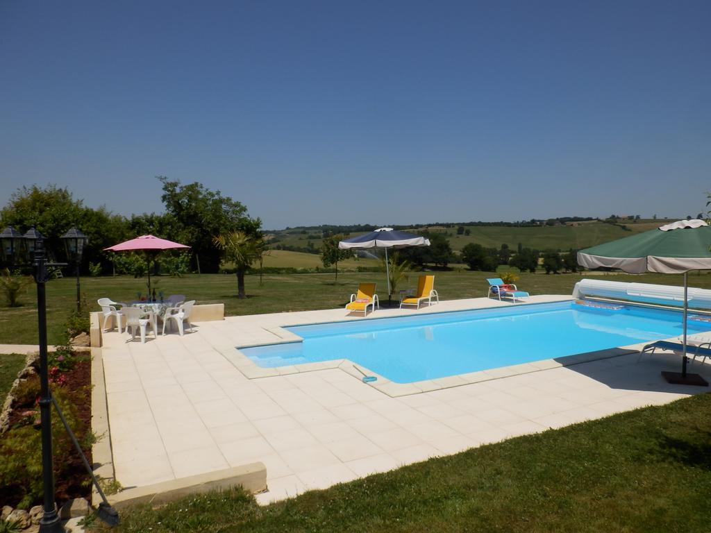 Gites Perruchet Castelnavet Exterior photo